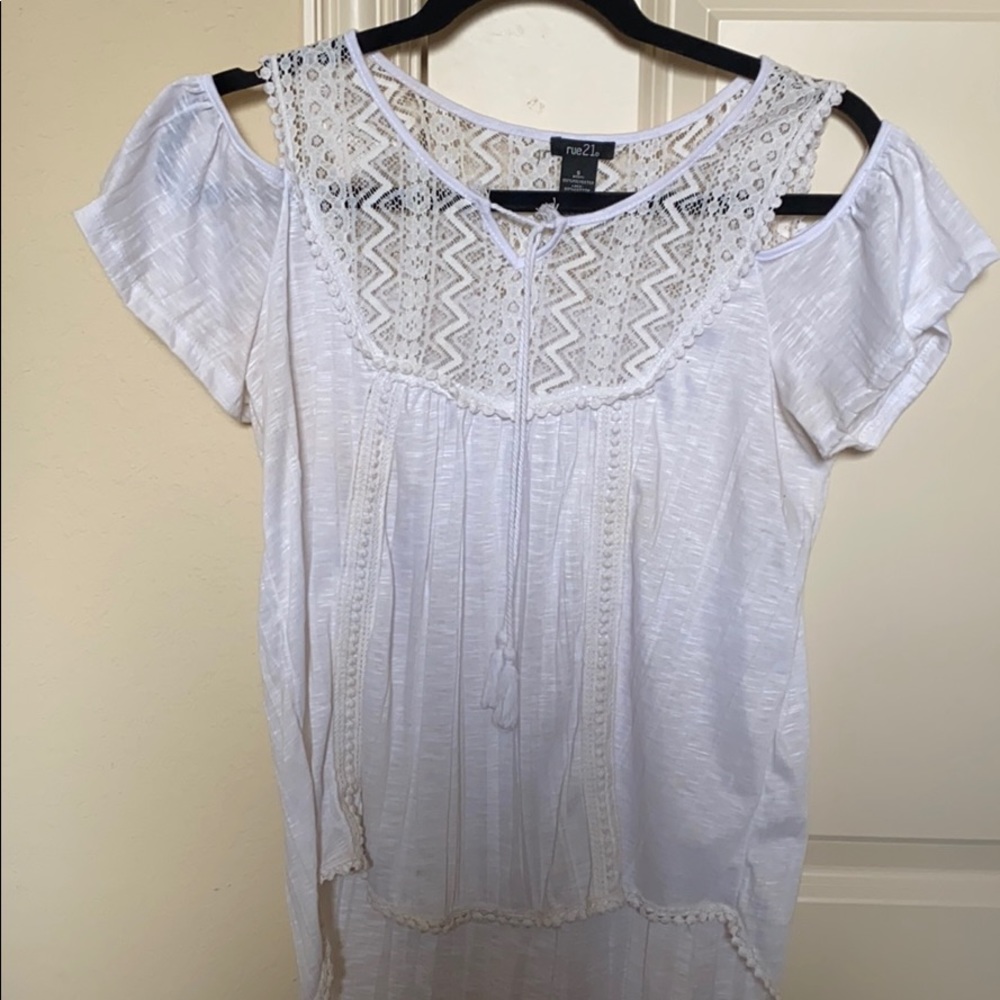 Cold shoulder white top!